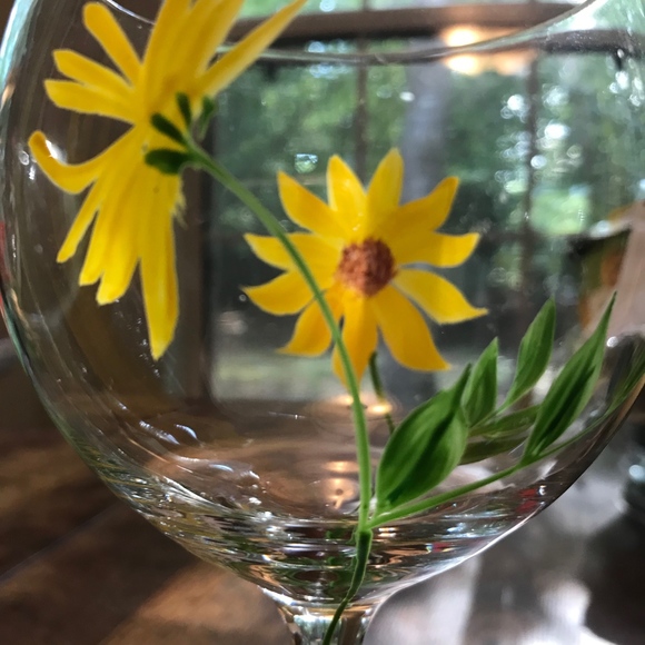 Handpainted Floral Wine Glasses - Picture 6 of 6